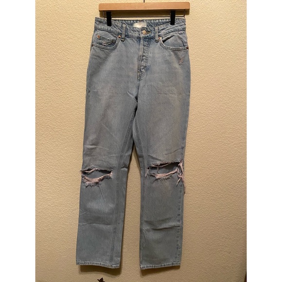 Classic Blue High Waisted Distressed Women’s H&M Jeans - Picture 1 of 3